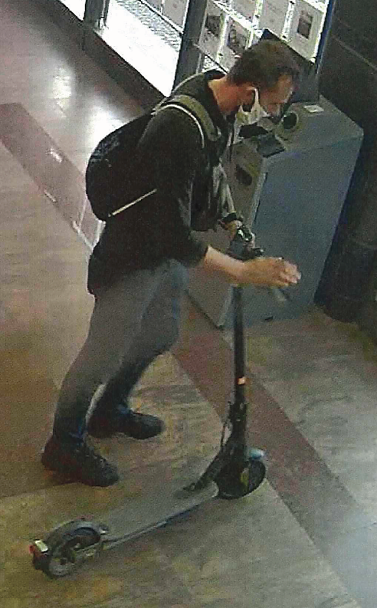 Wer erkennt diesen Mann 