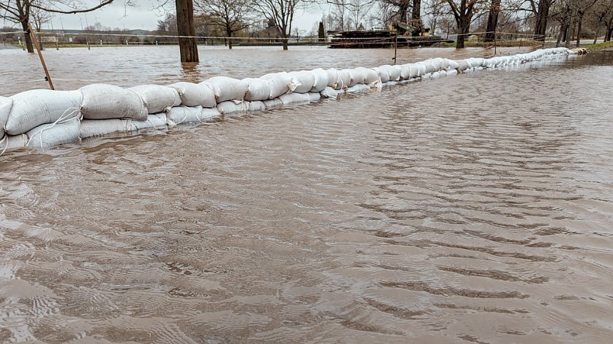 Land unter in Windehausen - Dezember 2023