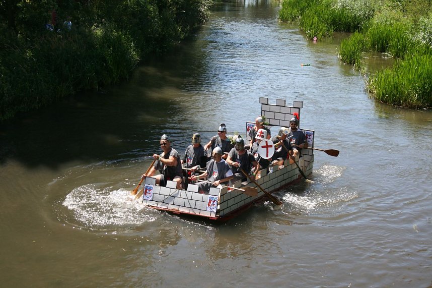Badewannenrennen in Bennungen