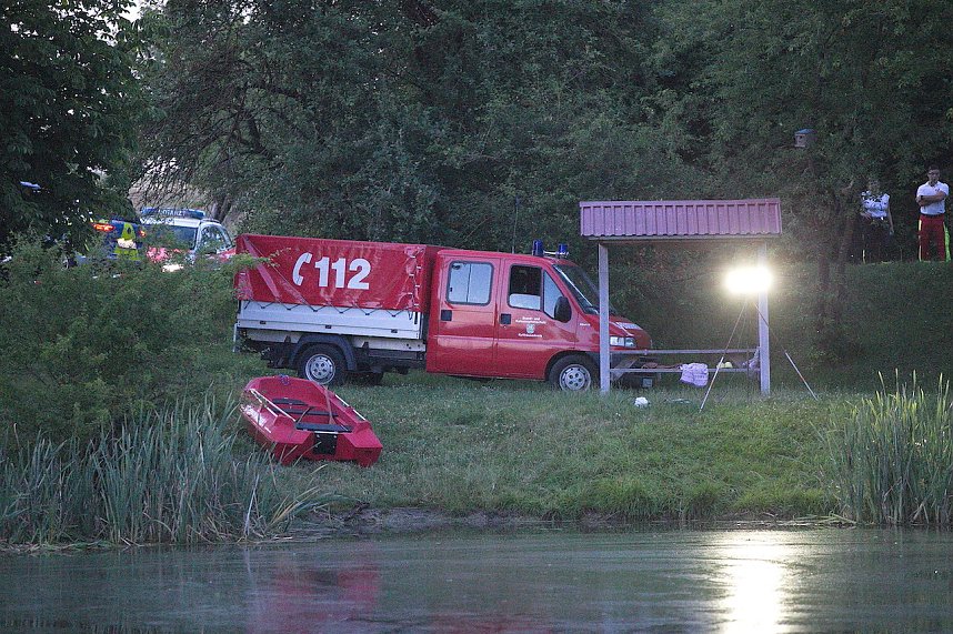 Suchaktion am Gro&szlig;enehricher Stau