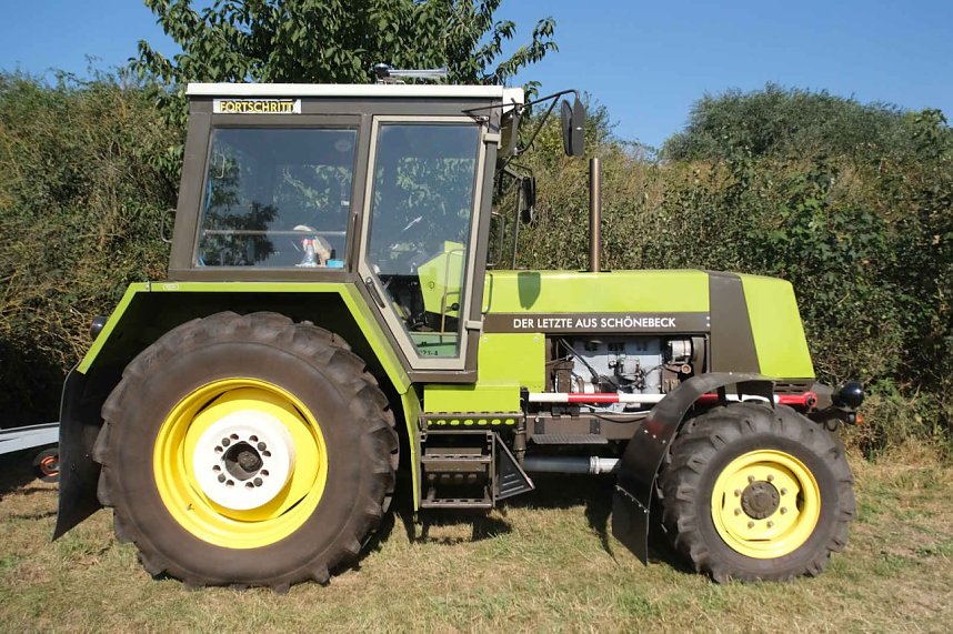 Motoren- und Maschinenschau zu Dreschfest in Sundhausen