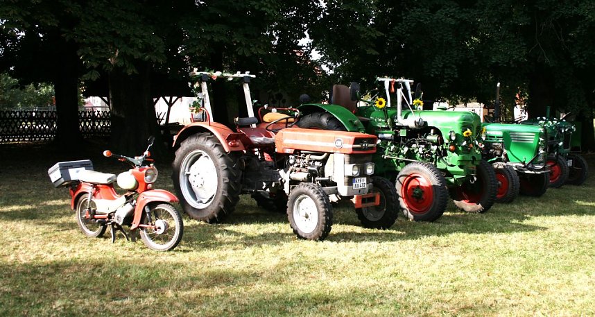 Froschfest und Treckerschau