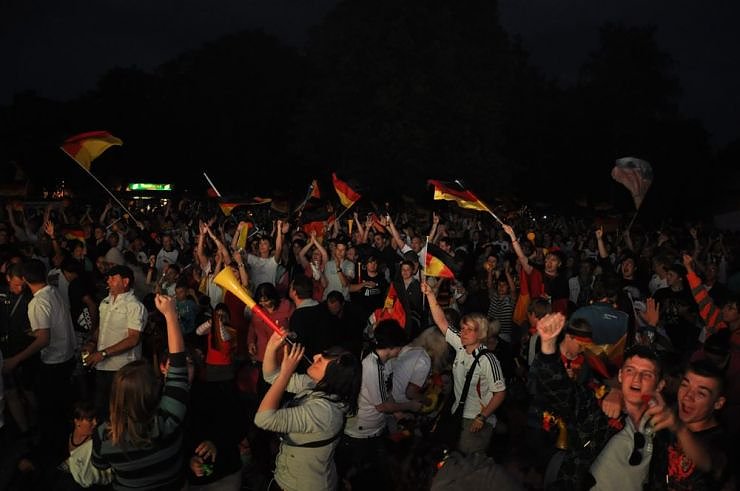 Public Viewing auf den Petersberg