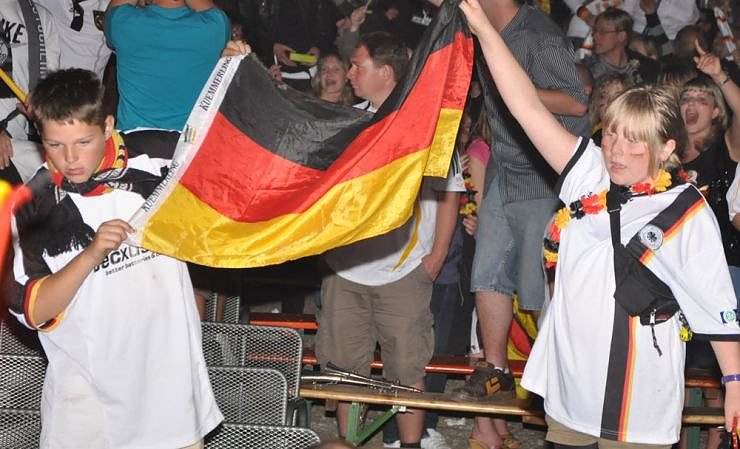 Public Viewing auf den Petersberg