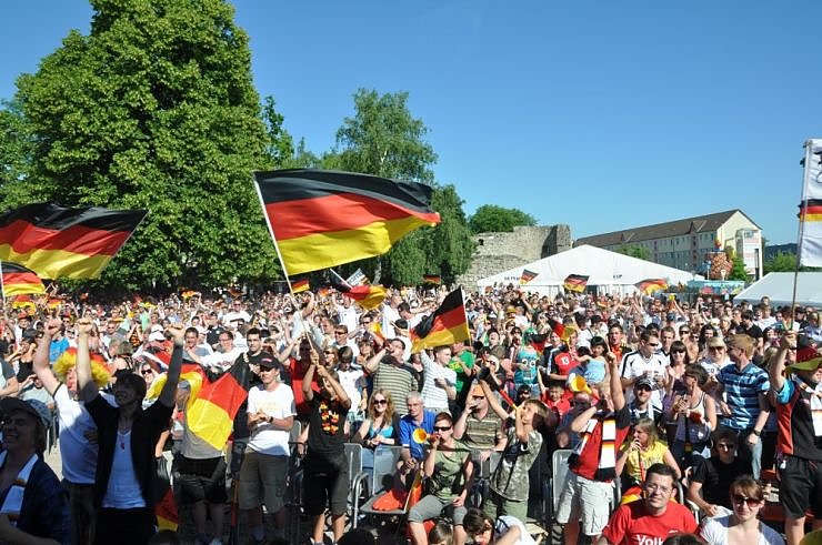 Public Viewing auf den Petersberg
