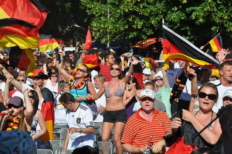 Public Viewing auf den Petersberg