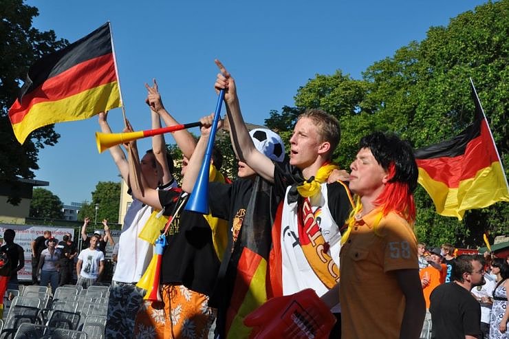 Public Viewing auf den Petersberg