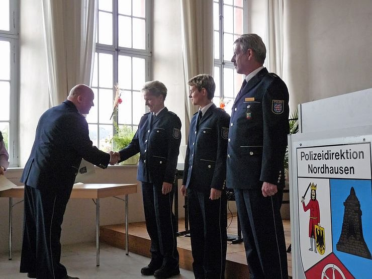 Bef&ouml;rderungen ausgesprochen